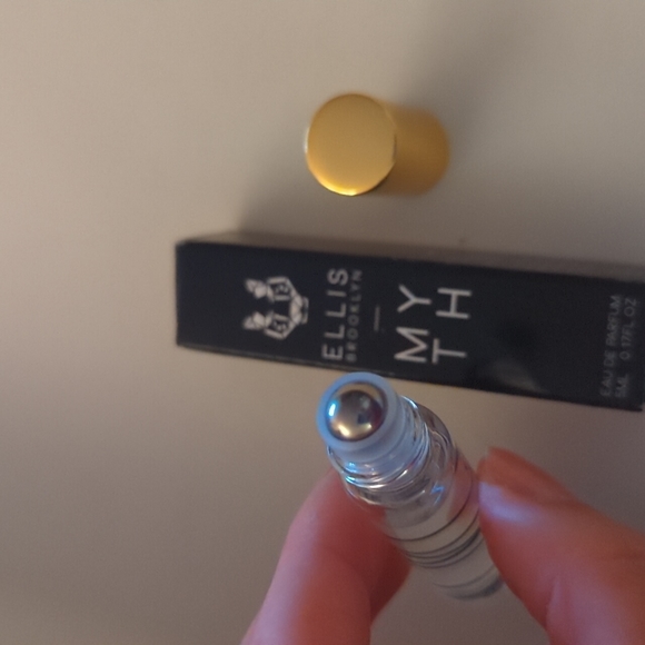 BNIB Ellis Brooklyn Myth Eaü de Parfûm Mini - Picture 2 of 2
